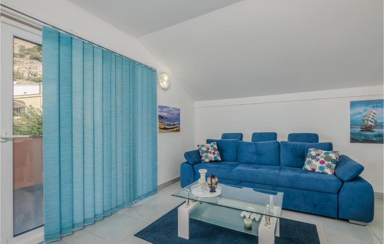 Nice Apartment In Stara Baska With Kitchen Eksteriør billede