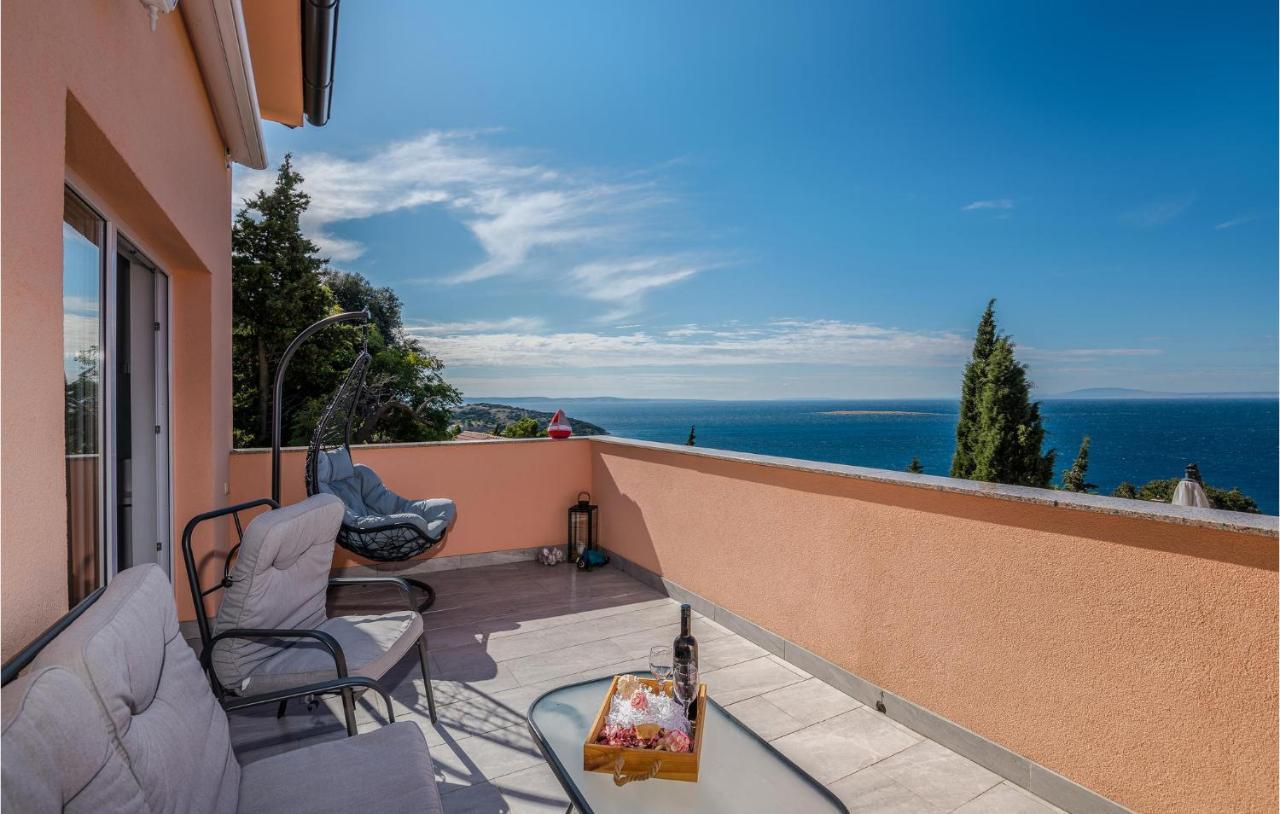 Nice Apartment In Stara Baska With Kitchen Eksteriør billede