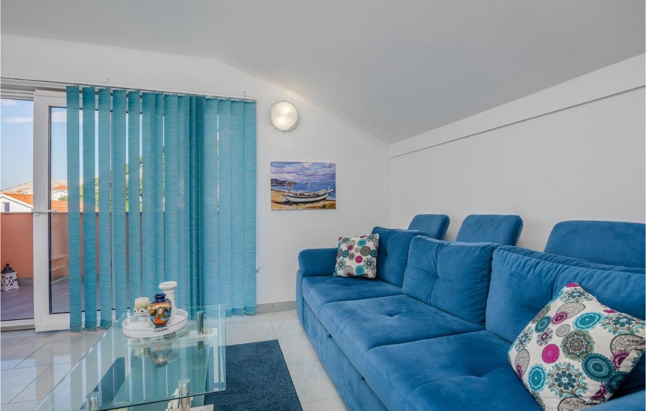 Nice Apartment In Stara Baska With Kitchen Eksteriør billede