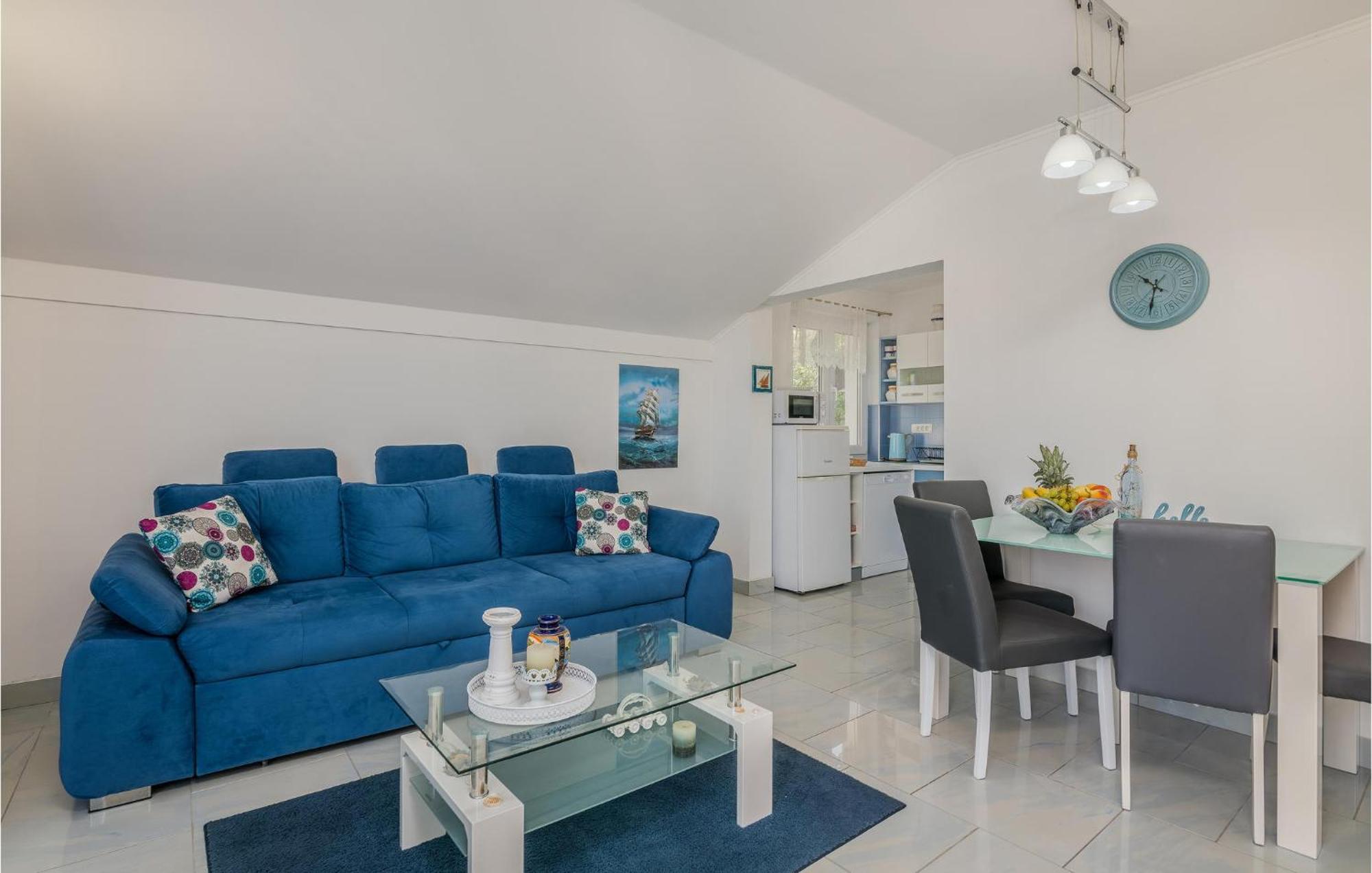 Nice Apartment In Stara Baska With Kitchen Eksteriør billede