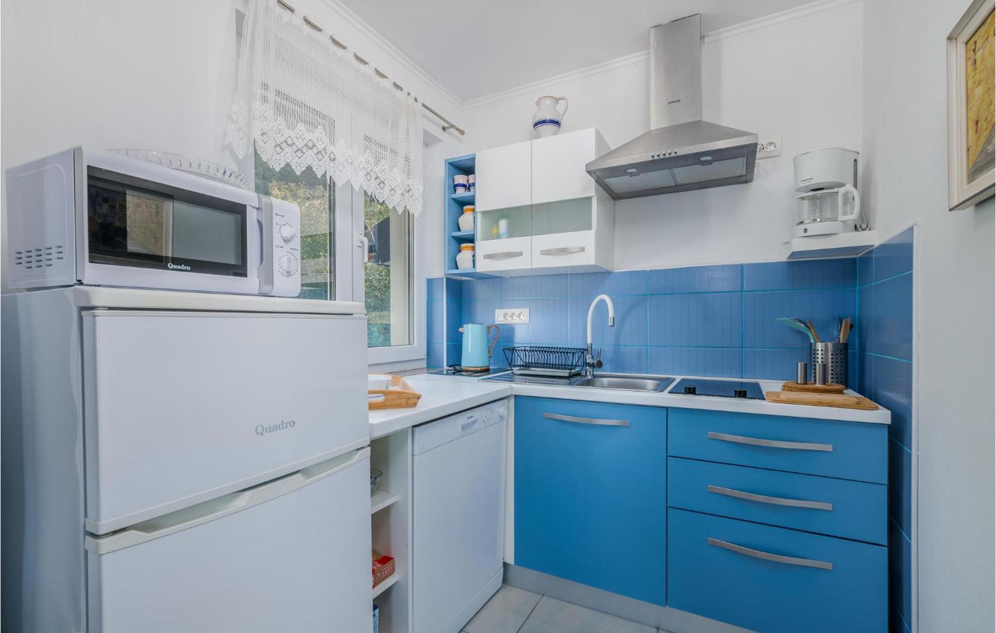 Nice Apartment In Stara Baska With Kitchen Eksteriør billede